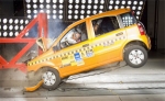 Crashtest Baumaufprall mit 70 km/h